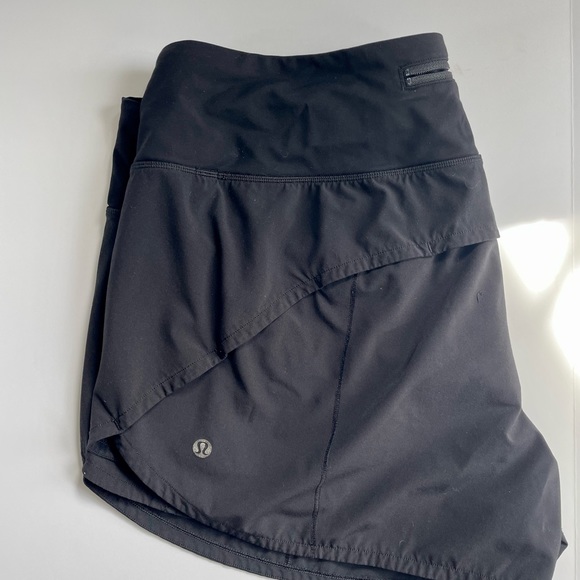 Lululemon Speed Up Short - 4” Updated Fit - Mid Rise - Picture 3 of 6